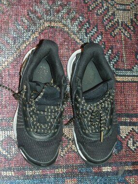 Under Armour Steph Curry 3Z7 Basketball Athletic Shoes Black Youth size 4